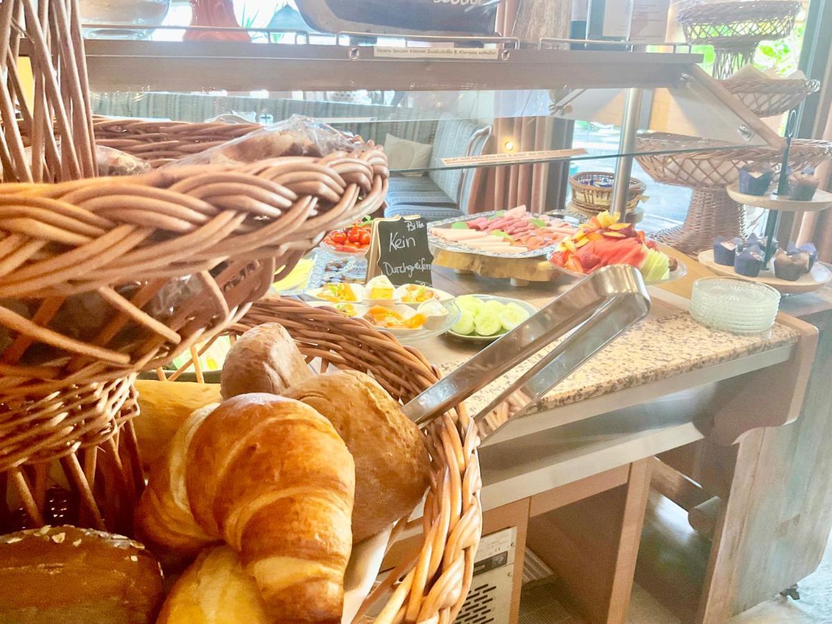 Zu Jeddelohs Lodge Hotel Gladenbach Eksteriør billede