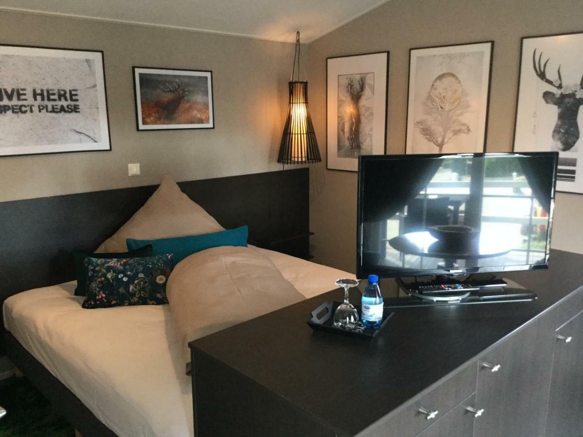 Zu Jeddelohs Lodge Hotel Gladenbach Eksteriør billede